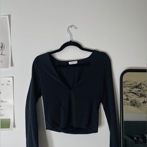 little black top 🖤